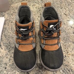 Sorel Kids' Gray Flannel Boots